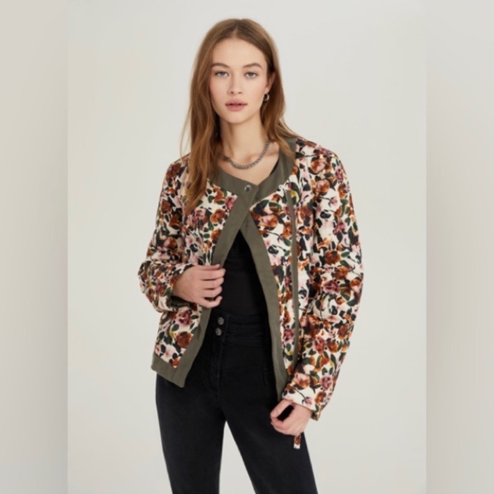 NWT Something Navy Womens Quilted Floral Asymmetrical Jacket Size‎ XXS Bloomcore
